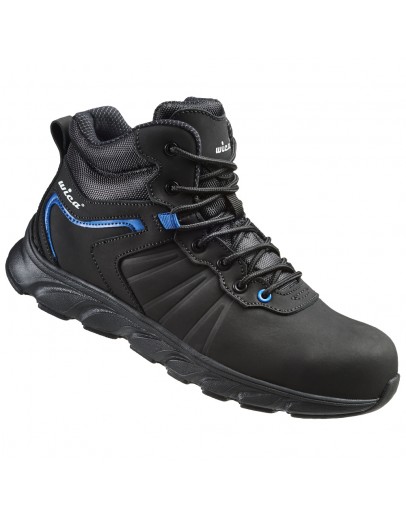 FOOTWEAR   boots